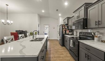 6007 NW Ettie May St, Bentonville, AR 72713