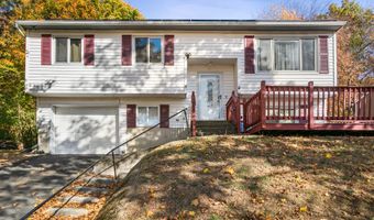 35 Fleetwood Dr, Danbury, CT 06810