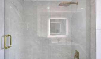 6321 BALBOA Ln, Apollo Beach, FL 33572