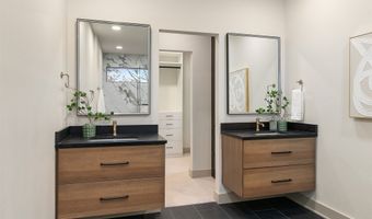 8830 NW 35th St, Ankeny, IA 50023