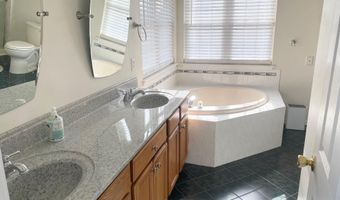 500 Cobblestone Ct Ct, Egg Harbor Twp., NJ 08234