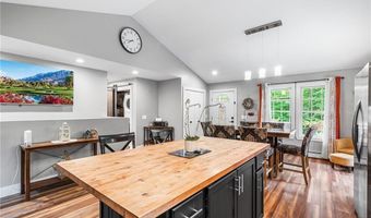 51 Paine Rd, Foster, RI 02825