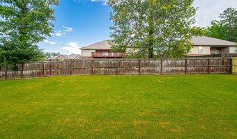 3906 Edgewater Dr, Benton, AR 72019