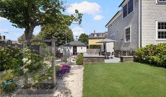 9 Anthony St, Newport, RI 02840