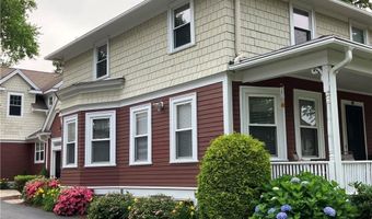40 Vine St, East Greenwich, RI 02818