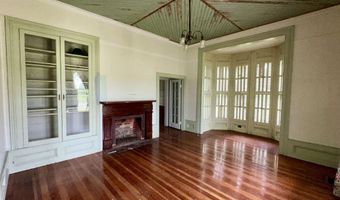 207 N 5th St, Aurora, NC 27806
