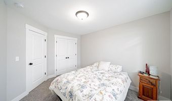 5433 Klamath Falls St, Ammon, ID 83406