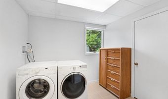 17 Muscotah Rd, Alloway, NJ 07422