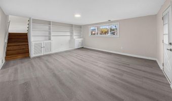 9902 CARNEGIE Ter, Bethesda, MD 20817