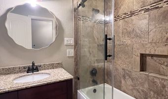 166 Big Oak Dr, Adkins, TX 78101