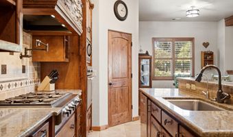 1508 Douglas Macarthur Rd NW, Albuquerque, NM 87107