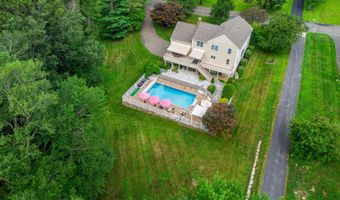 20 Laura Dr, Danbury, CT 06811