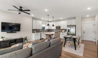 2302 SW Parkway Ln, Ankeny, IA 50023