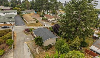 1214 Ransom Ave, Brookings, OR 97415