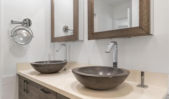 232 Kamahao Cir, Wailuku, HI 96793