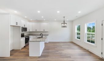 338 Legends Cir, Baxter, TN 38544