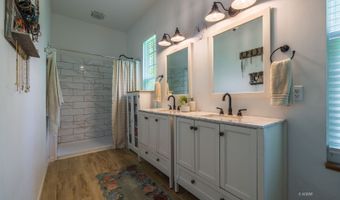 300 Fisher Rd, Athens, OH 45701