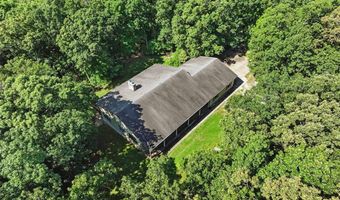 1074 Boone Woods Trl, Augusta, MO 63332