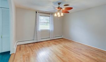 75 Selma St, Cranston, RI 02920
