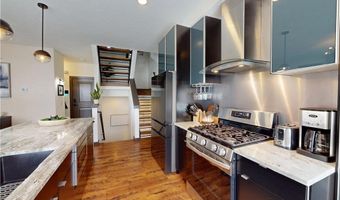 121 N Howard St, Akron, OH 44308