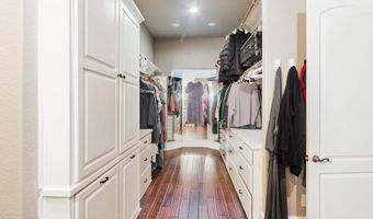 209 N Wickham St, Alvord, TX 76225