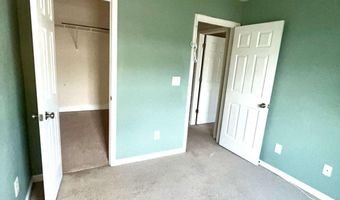 1008 Prestwyck Ct, Alpharetta, GA 30004