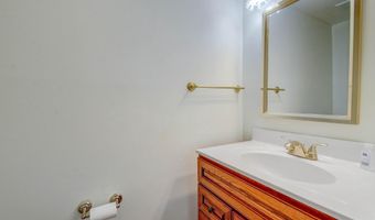 4472 RUGGLES Ct, Annandale, VA 22003