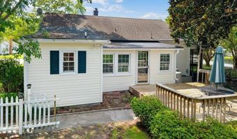 87 S Poplar St, Angier, NC 27501