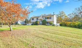 50 Cragmere Rd, Airmont, NY 10901