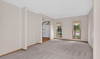 3038 Aspen Rd, Ames, IA 50014