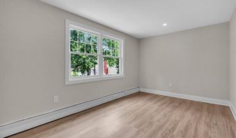 8 Imperia Pl, Aberdeen, NJ 07747
