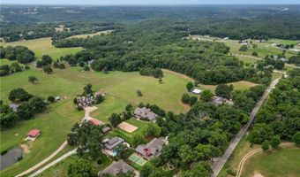 9915 E Plentywood Rd, Bentonville, AR 72712