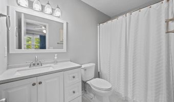 613 Vose Rd B, Alcoa, TN 37701