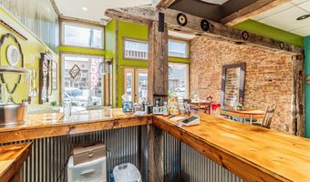 316 318 Broadway St, Abilene, KS 67410