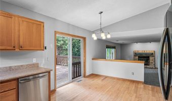 3649 Tower Pond Dr, Anoka, MN 55303