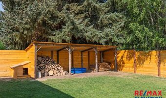 618 Montana Ave, Basin, WY 82410