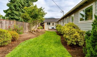 2790 32ND St, Springfield, OR 97477