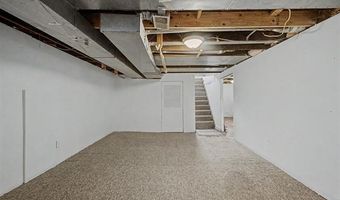 15596 Thomas Ave, Allen Park, MI 48101