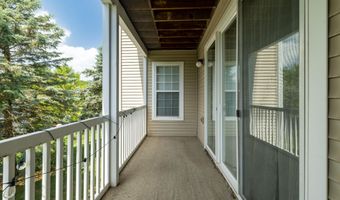 2906 N Knightsbridge Cir, Ann Arbor, MI 48105
