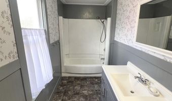 153 Allen Ave, Alma, MI 48801