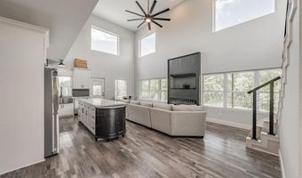 460 Rolling Hills Blvd, Alvord, TX 76225