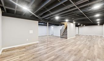 1014 Bedford Ln, Ballwin, MO 63011