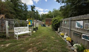 116 Pond St, Newton, NH 03858