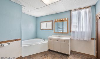 612 E 3rd St, Anaconda, MT 59711