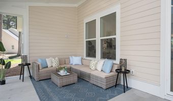13 Woods Ln, Beaufort, SC 29907
