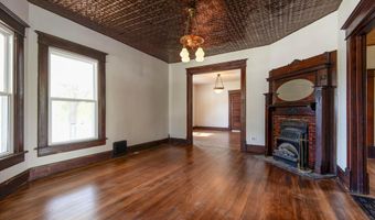 503 Mcnatt Ave, Aurora, MO 65605