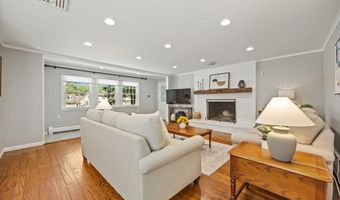 475 Riverside Dr, Cheshire, CT 06410