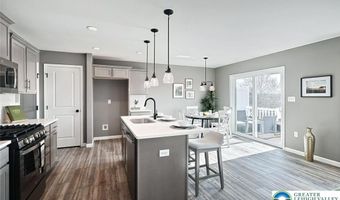 3220 Eisenhower Dr, Allen, PA 18067