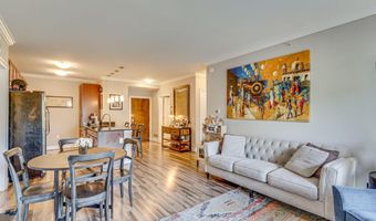 6301 EDSALL Rd 122, Alexandria, VA 22312
