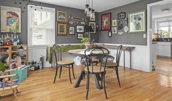 21 Preston Dr, Barrington, RI 02806